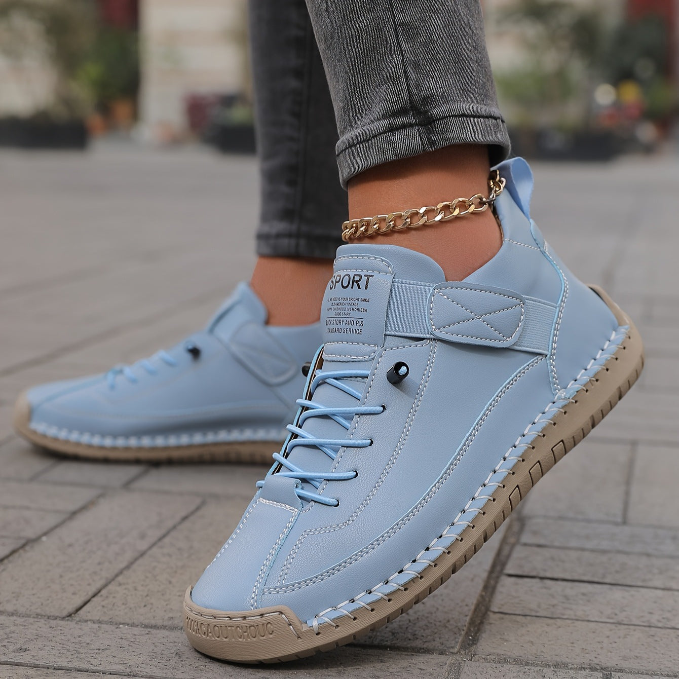 Olivia™ | The sneaker that lets your feet breathe